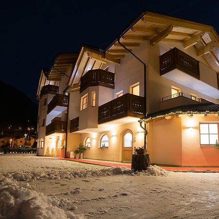 Hotel Garni Paradisi - Wellness & Spa Mezzano Exterior foto