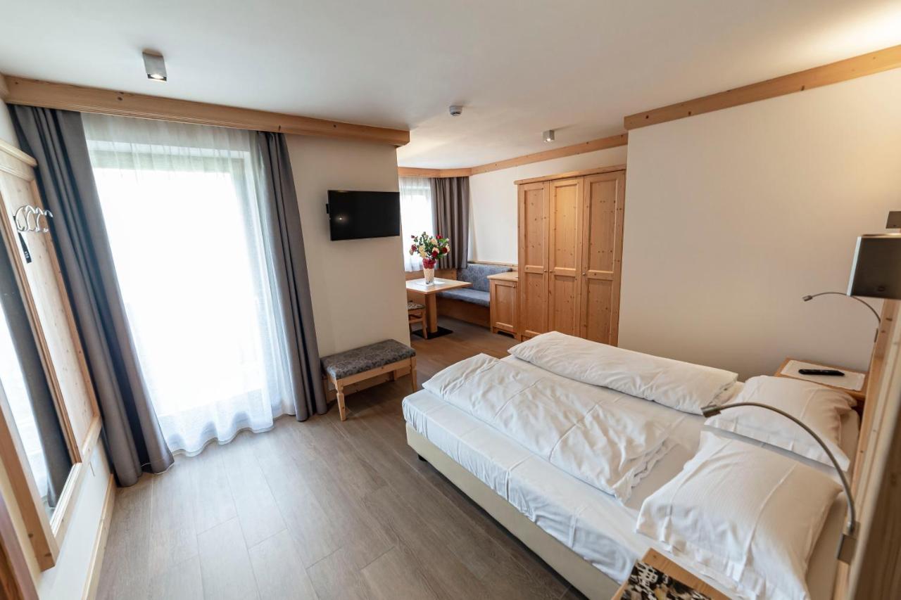 Hotel Garni Paradisi - Wellness & Spa Mezzano Exterior foto