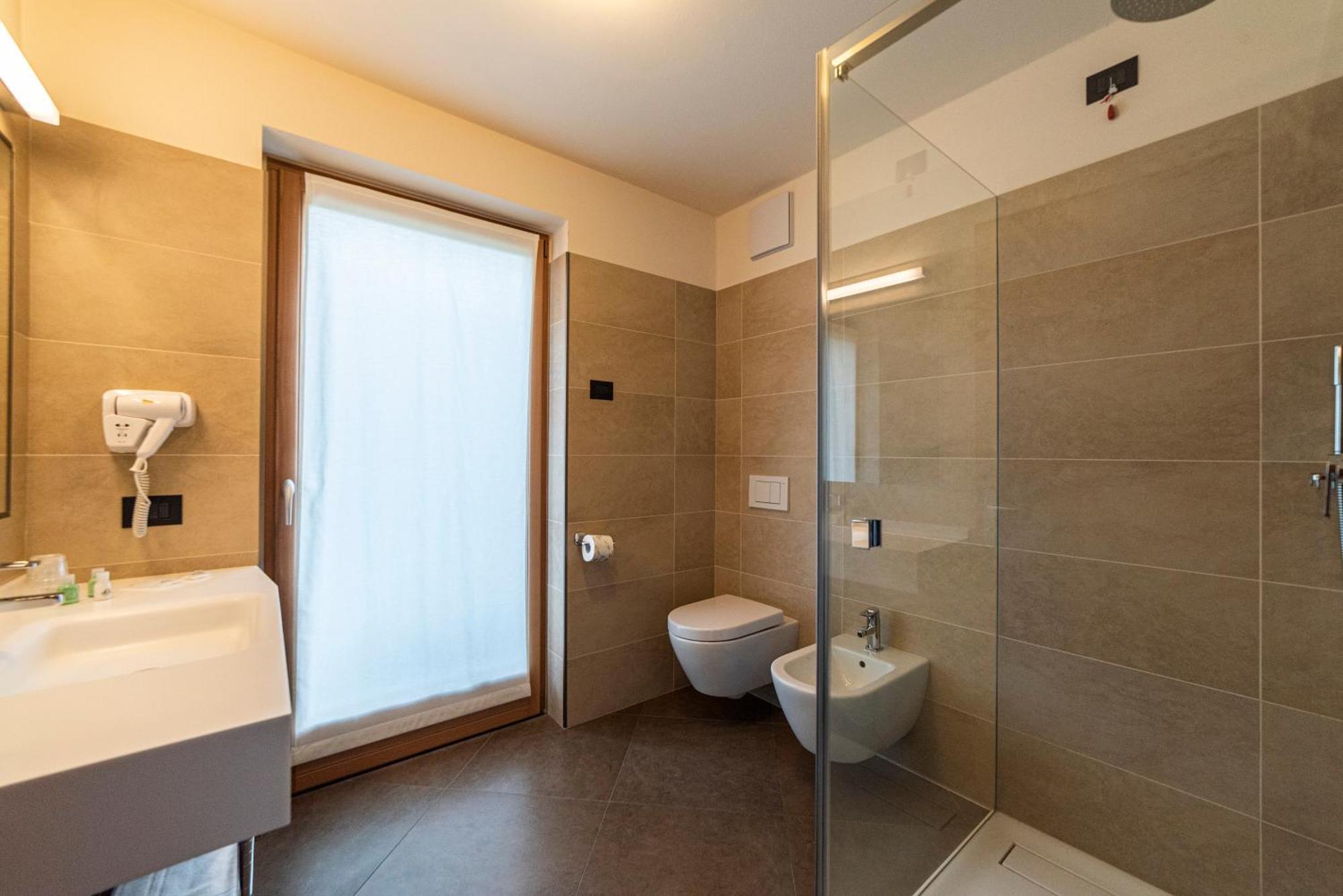Hotel Garni Paradisi - Wellness & Spa Mezzano Exterior foto