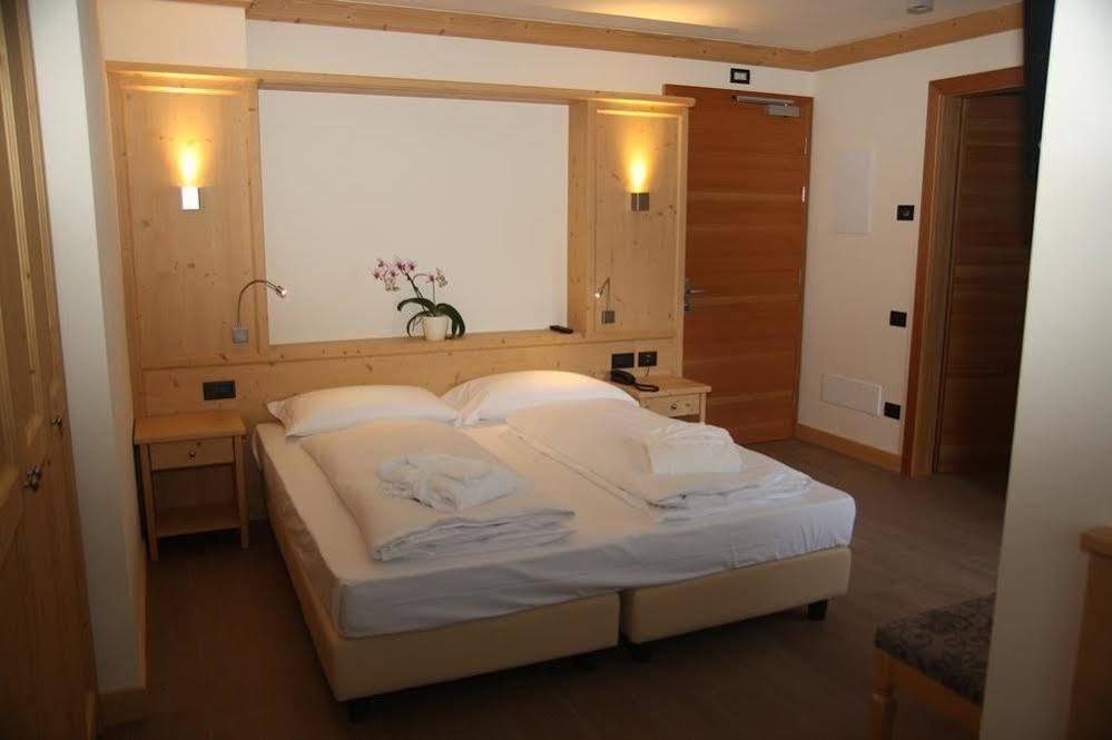Hotel Garni Paradisi - Wellness & Spa Mezzano Exterior foto